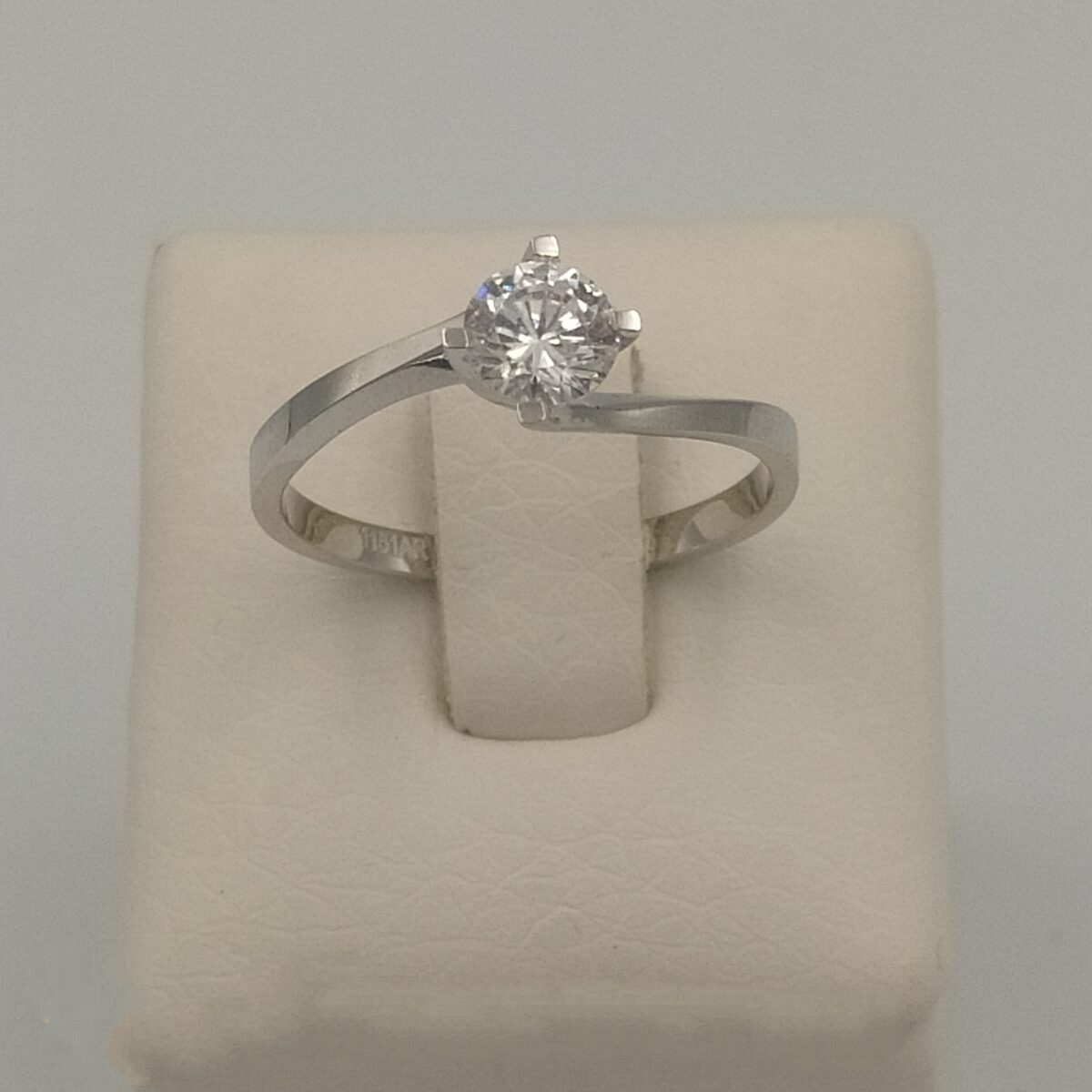 Monopetro daxtylidi 7